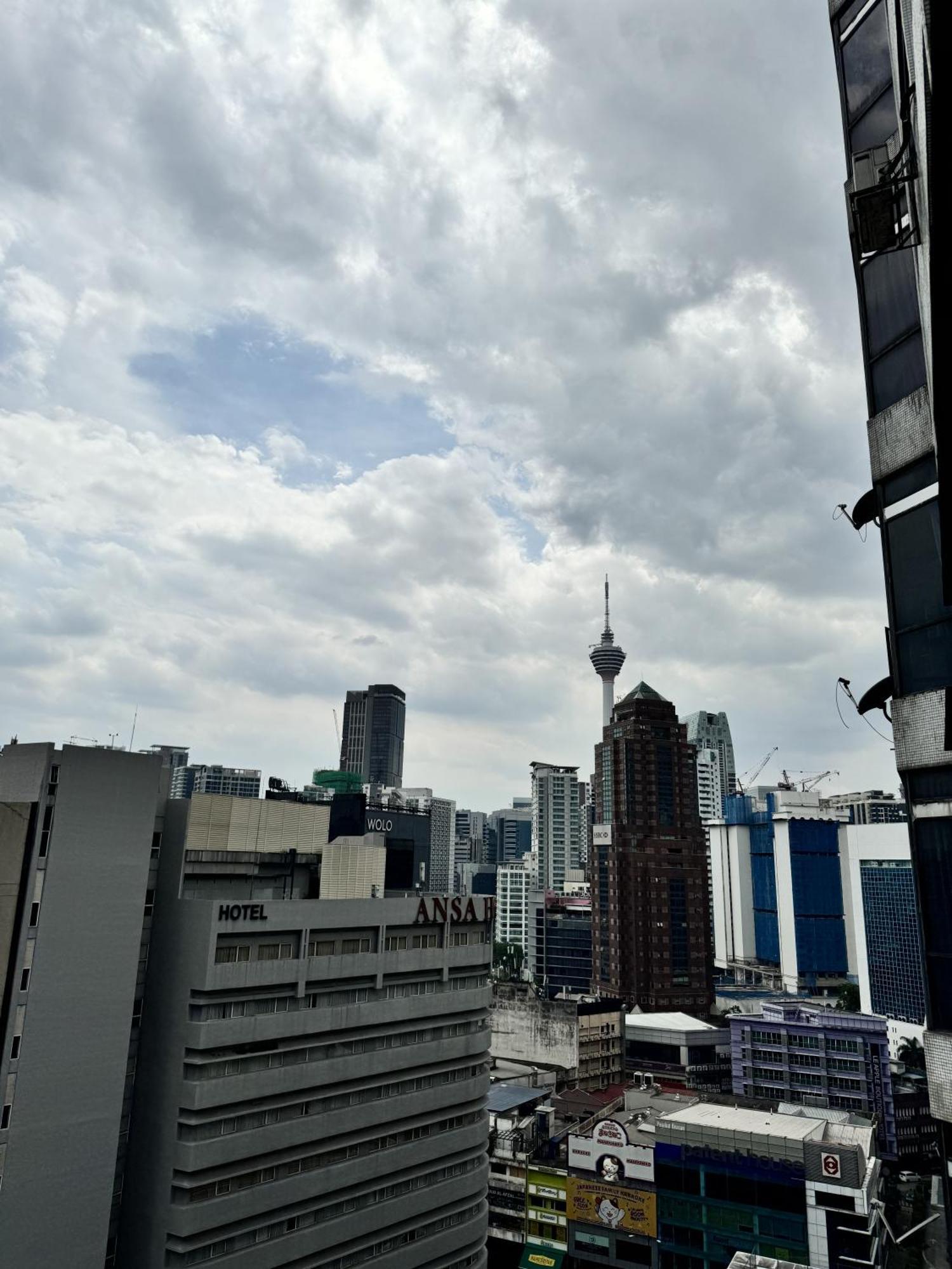 Fahrenheit 88 Pavillion Bukit Bintang 3 Bedroom Pangsapuri *